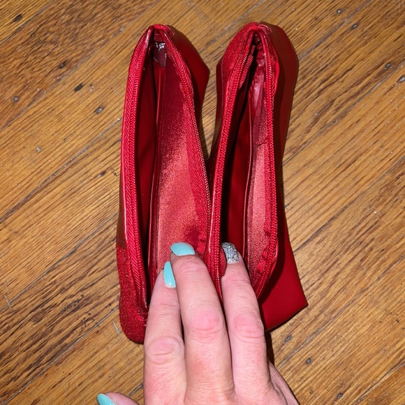 Clinique Makeup Bags Set Of 3 - Picture 5 of 8